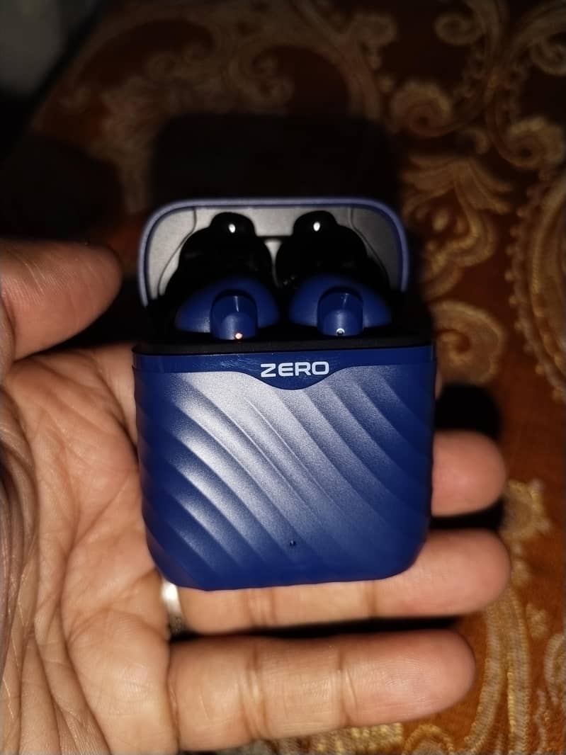 Flow earbuds 1