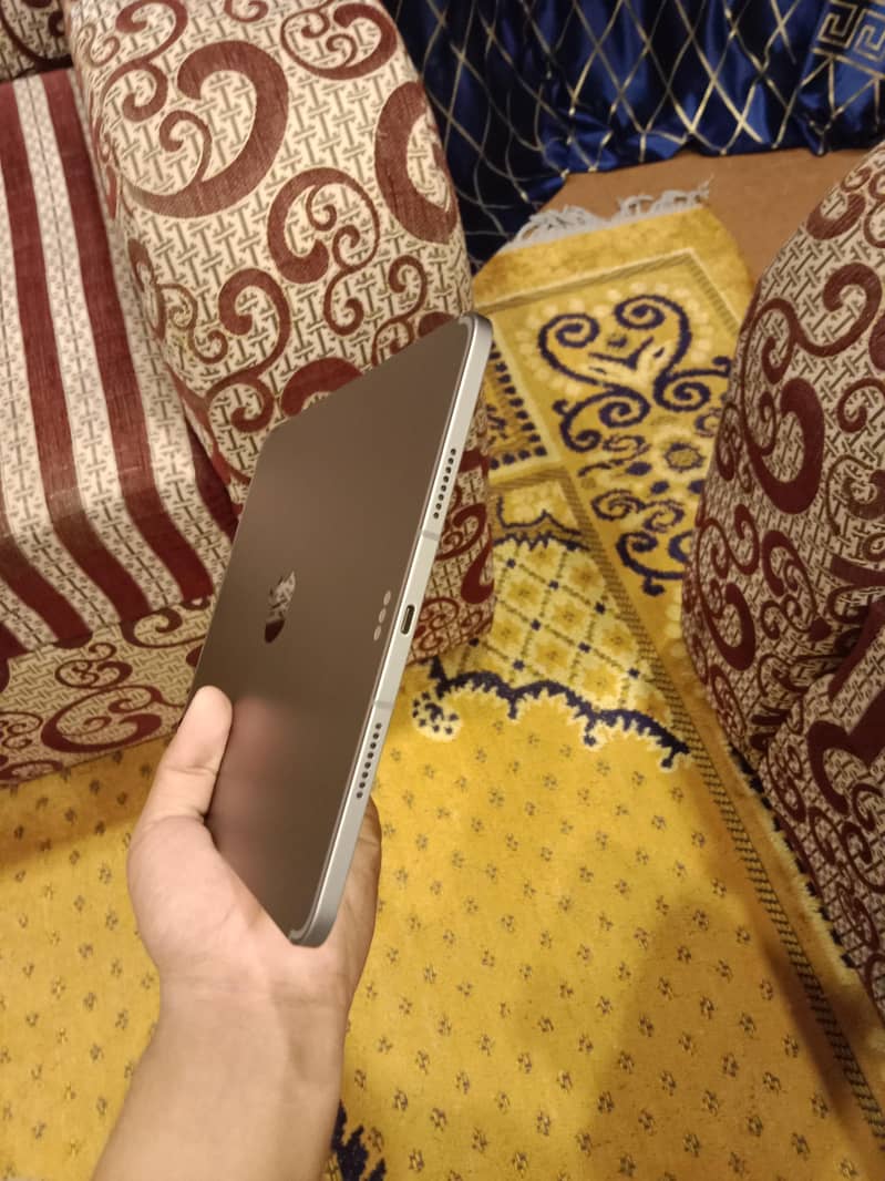 ipad pro (11_inch)(4th generation) M2 3