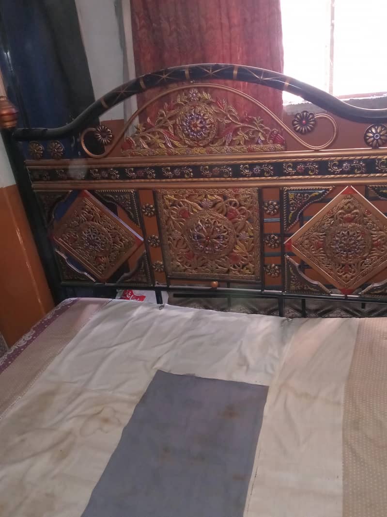 Iron bed 4