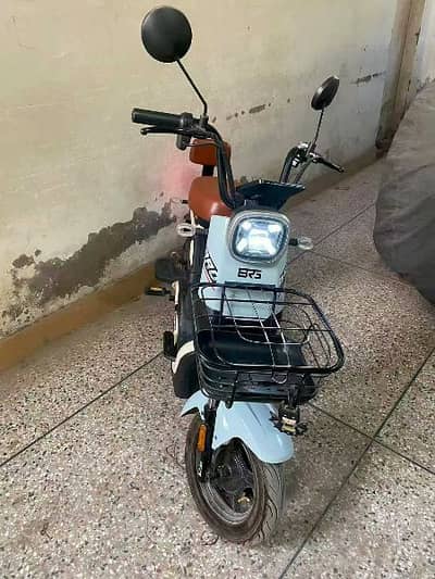 BRG SCOOTY