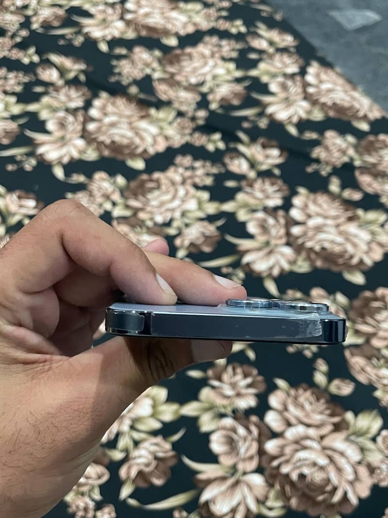 iphone 13 pro max 5