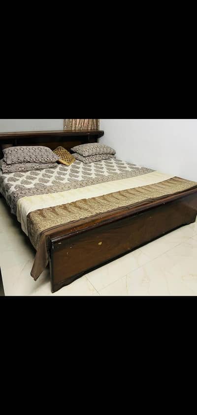 double bed with matress