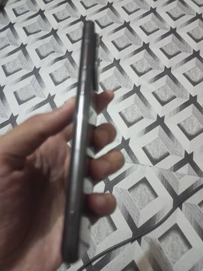 sumsung a52  bettry 4500 memory 8/128 doul sims and display finger