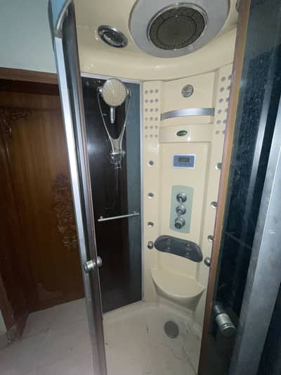 Verona jacuzzi cabin URGENT SALE NEGOTIABLE!!!