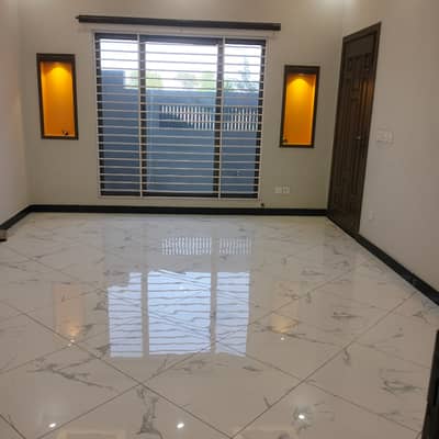 10 Marla Ground Portion For Rent In University Town Near To Islamabad International Airport
