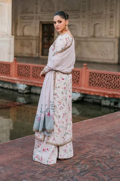 IZNIK EMBROIDERED