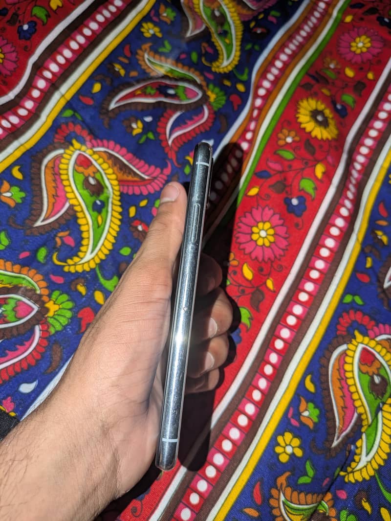 Apple iPhone X 2