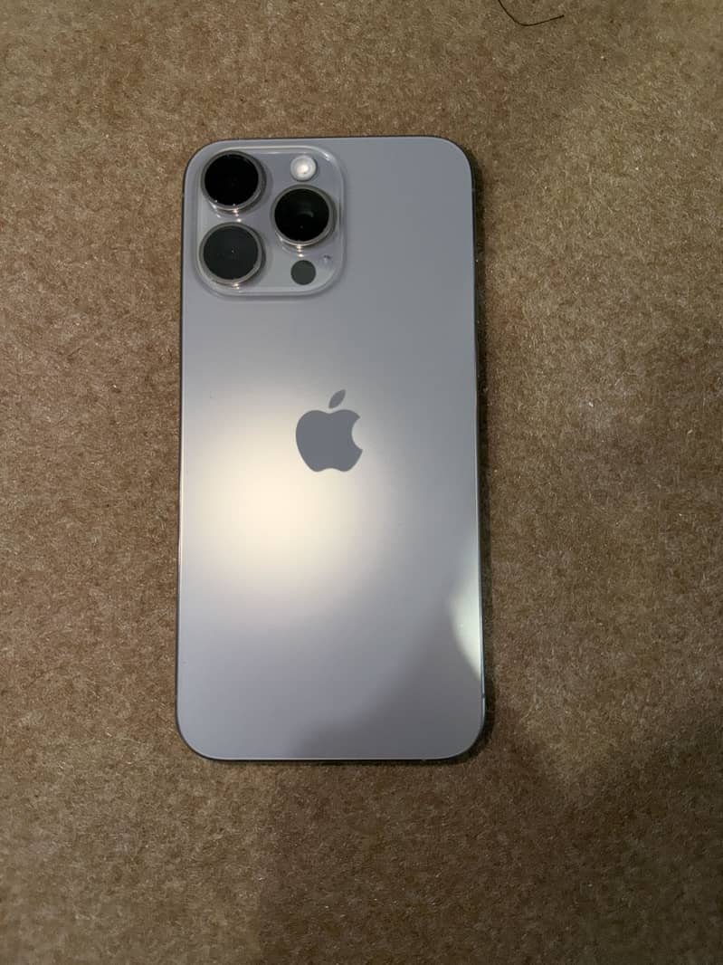 iPhone 15pro max 3