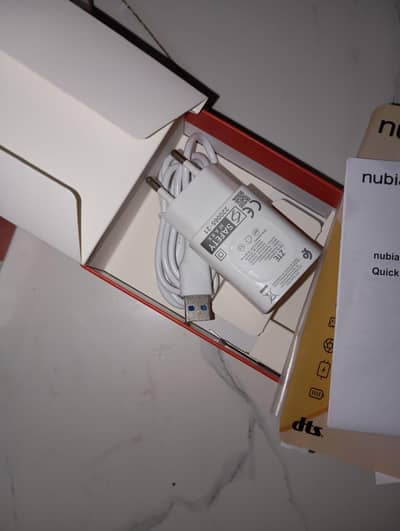 Nubia v60 256/16 gb