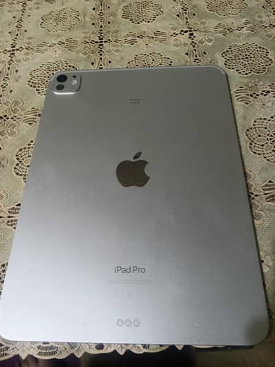 IPAD M4 11 INCH