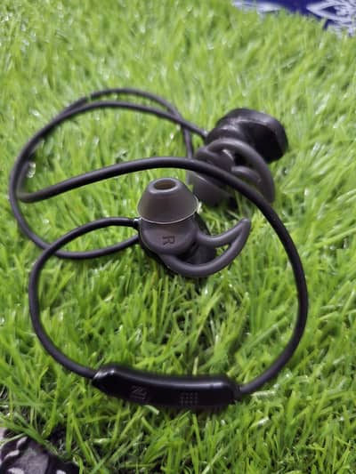bose  branded neckband earphones