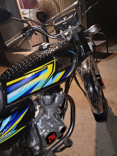 Honda 125 Black Color 2010 Model