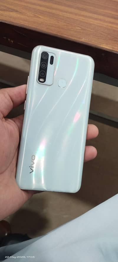 vivo y30 model 1940 4 /64  for sale.
