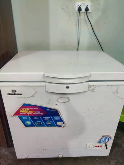 Deep Freezer      (Dawlance company)  (full size)