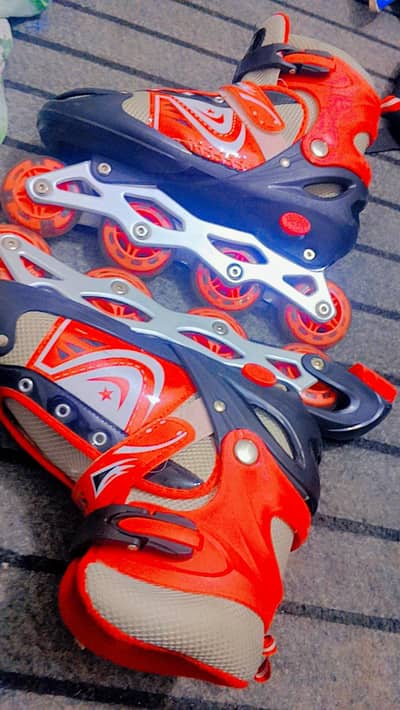 Skating shoes