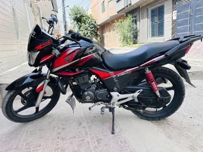 Honda CB 150 F