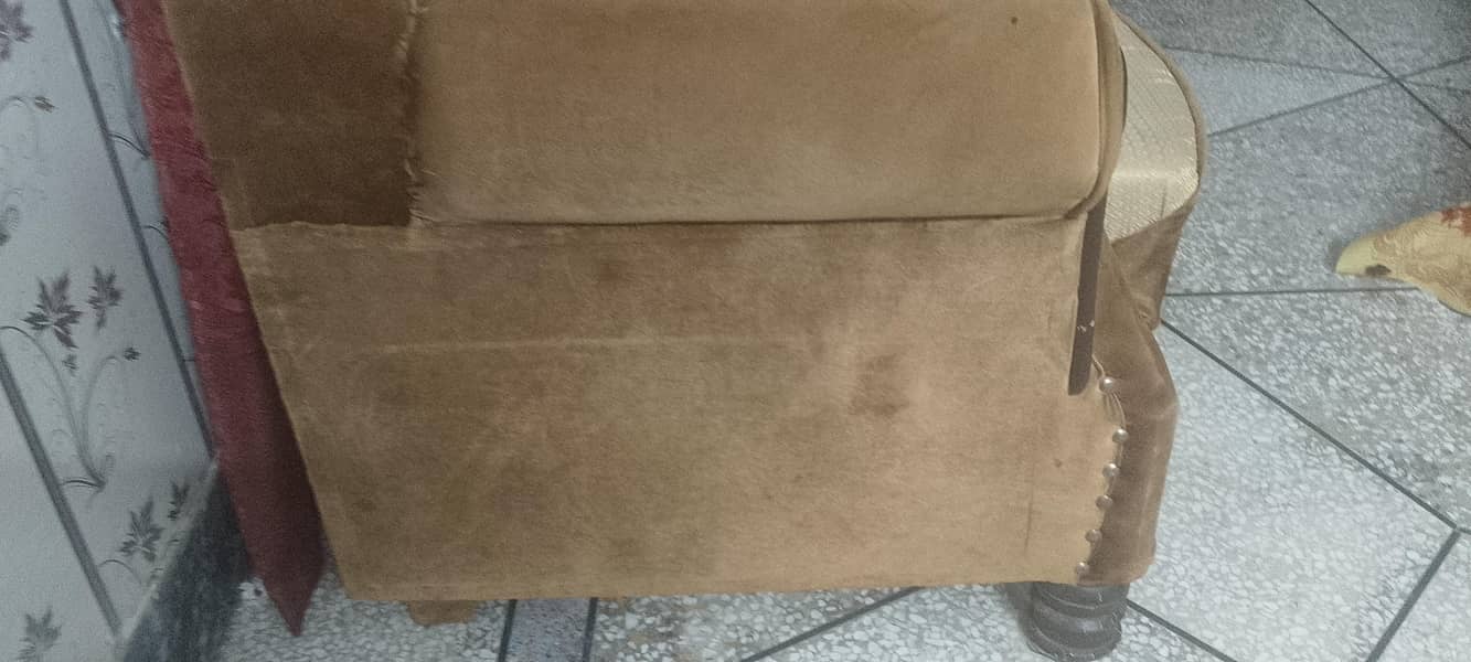 sofa set 1 seater, 2 seater and 3 seater in good condition 1