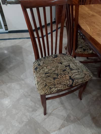 Dinning table