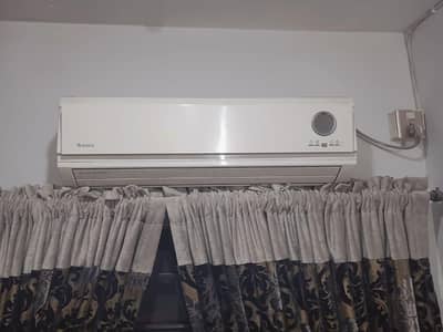 Gree Split AC (1 Ton)