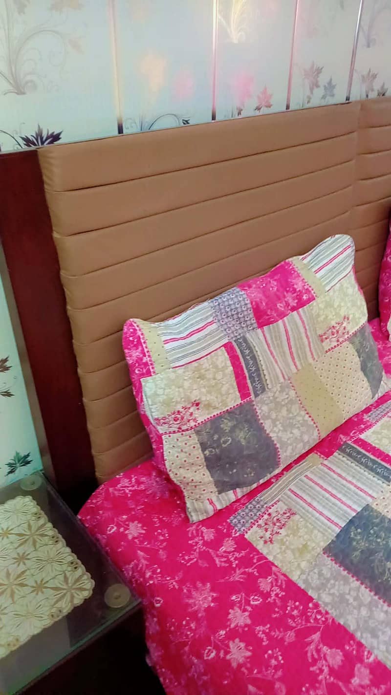 Complete Double Bed With Dressing Table 5