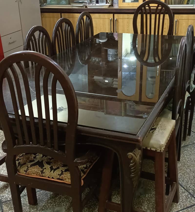 Dining Table with Chier 1