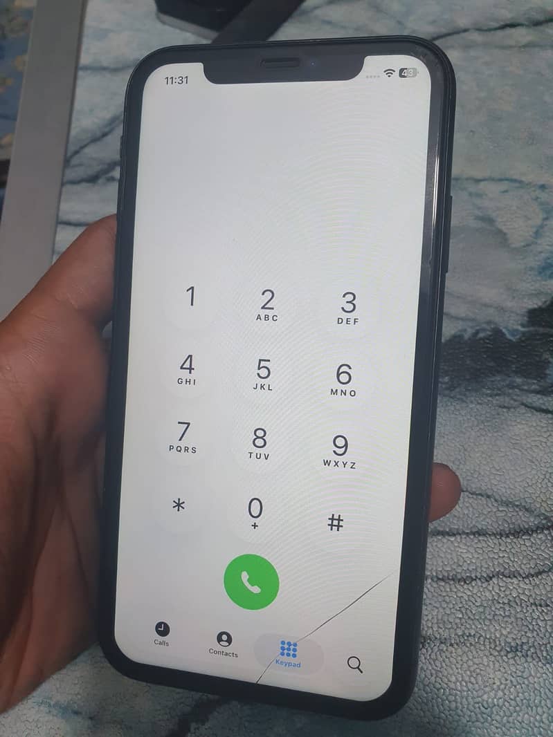 Apple iPhone 11 4