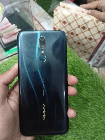 Mobile for urgent sale