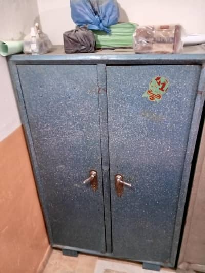 Steel Wardrobe / Almari for Sale