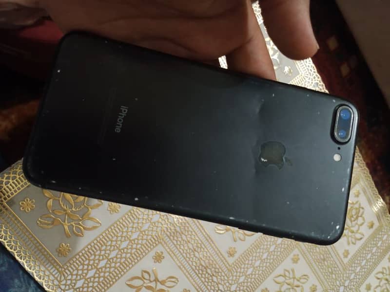 Apple iPhone 7 Plus 3
