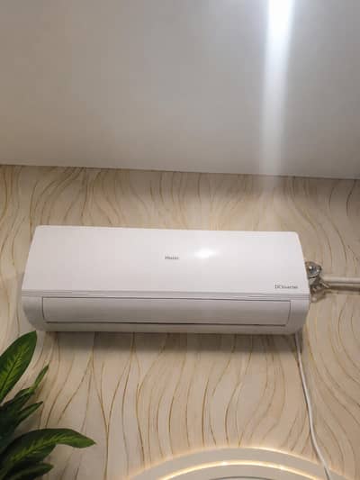 Hair Ac DC inverter 1.5 ton New condition