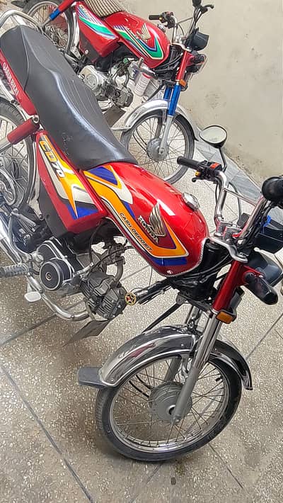 Honda CD 70 2025