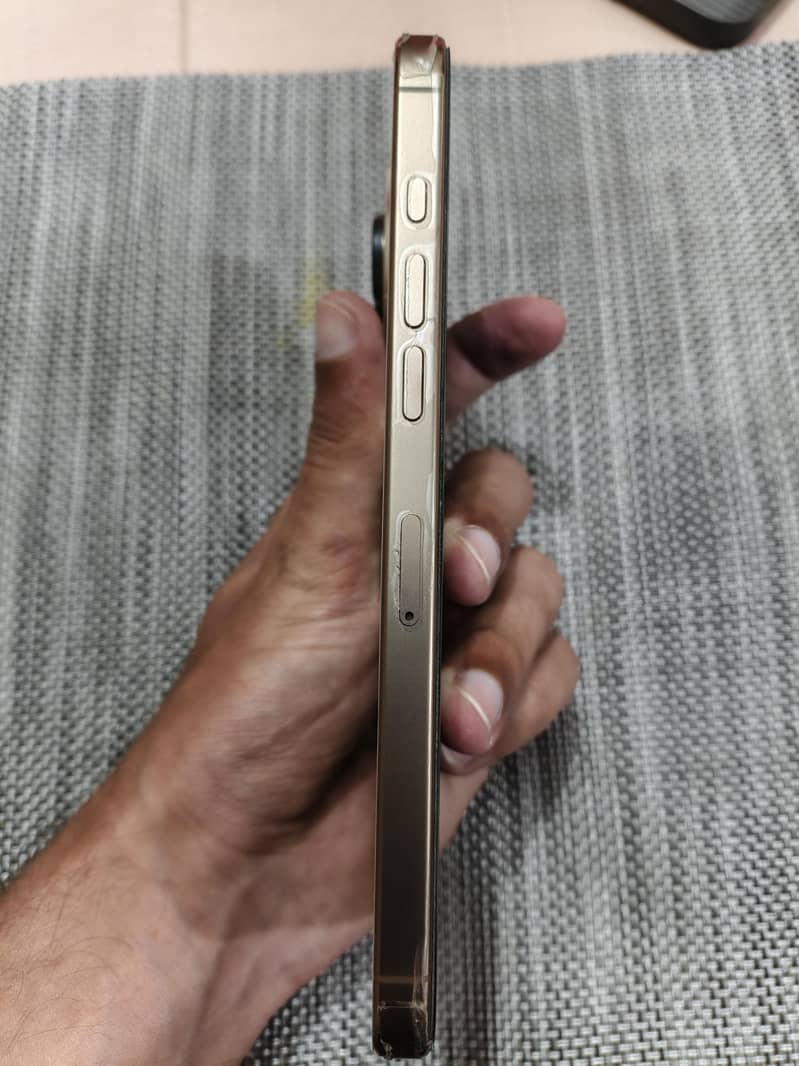 Iphone 16 Pro Max 2