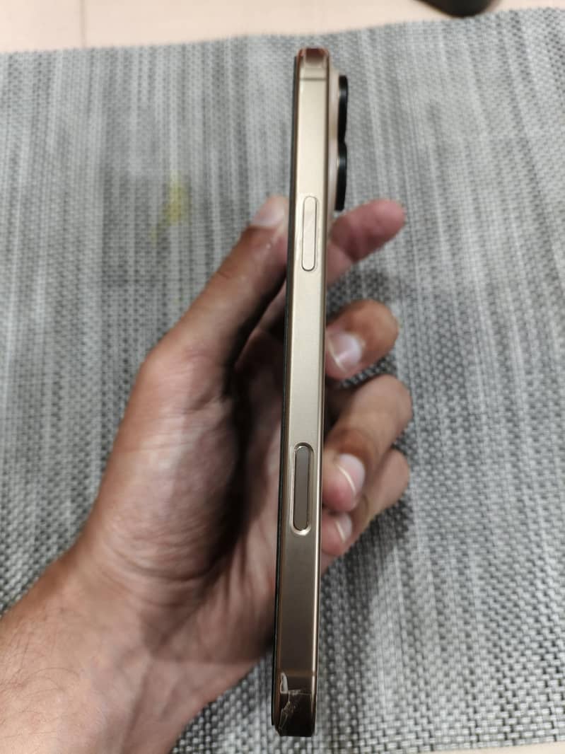 Iphone 16 Pro Max 3
