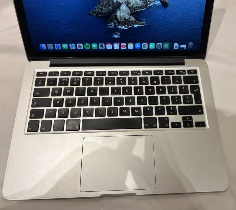 MacBook Pro (like new) 2
