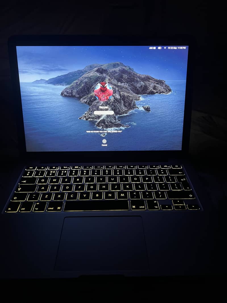 MacBook Pro (like new) 3