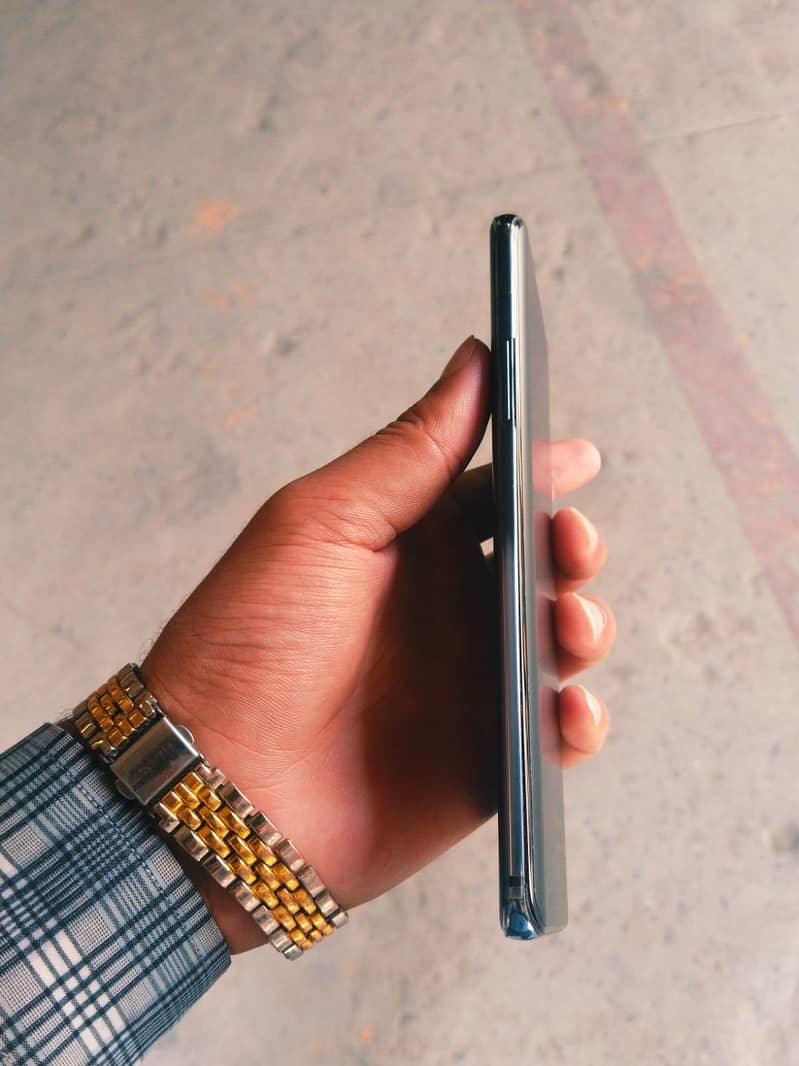 One Plus 7 Pro 6