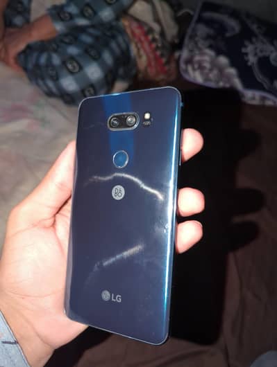 Lg V30  4+64 gb pta