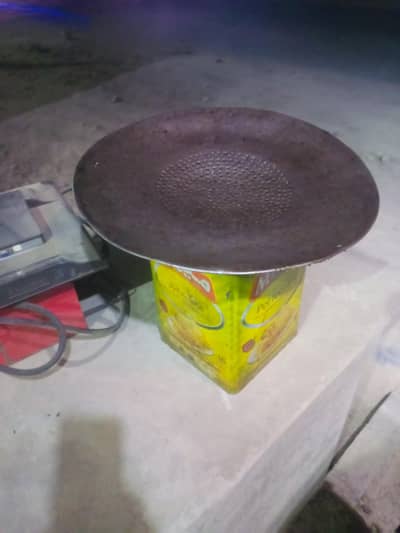 samosa counter with cylinder