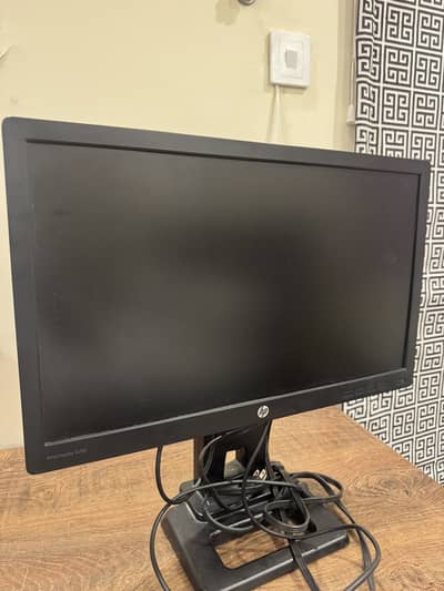 Hp fully adjustable monitor