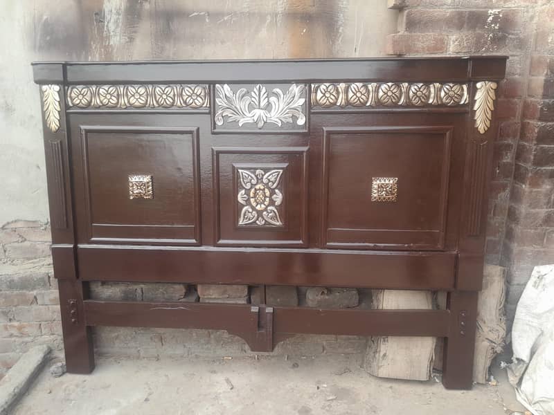 king size double bed 0