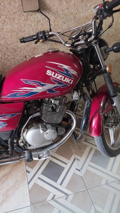 Suzuki gs 150 SE