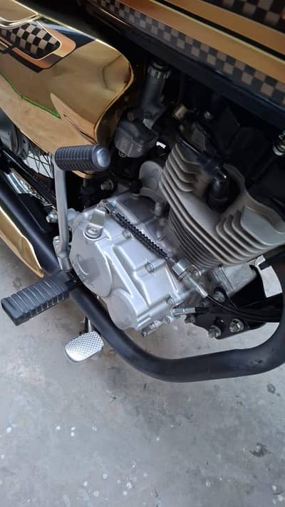 Honda 125 gold edition