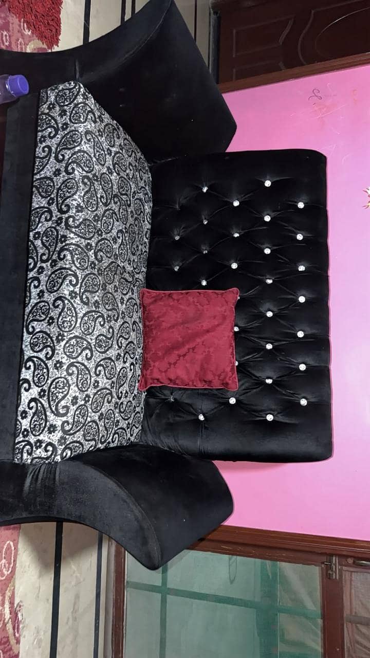 Bed Sofa Dining Table 4
