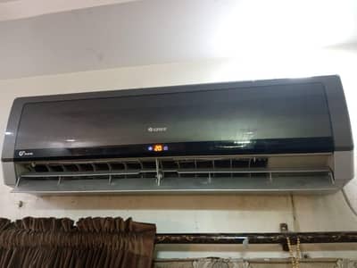 gree 1.5 ton DC inverter geniun AC original condition chilled cooling