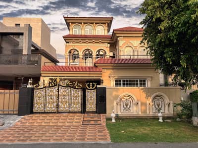 10 Marla Spanish Style Slightly Used House for Sale in Lake City Meadows