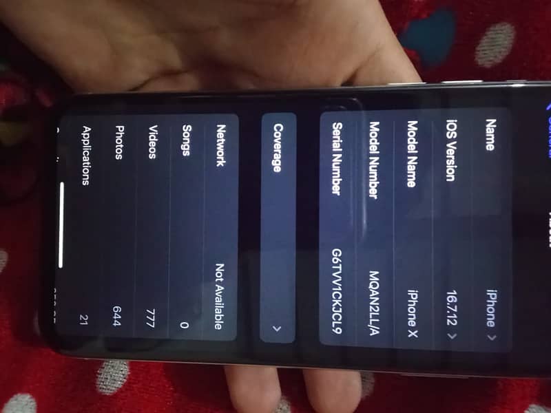 iPhone X 4