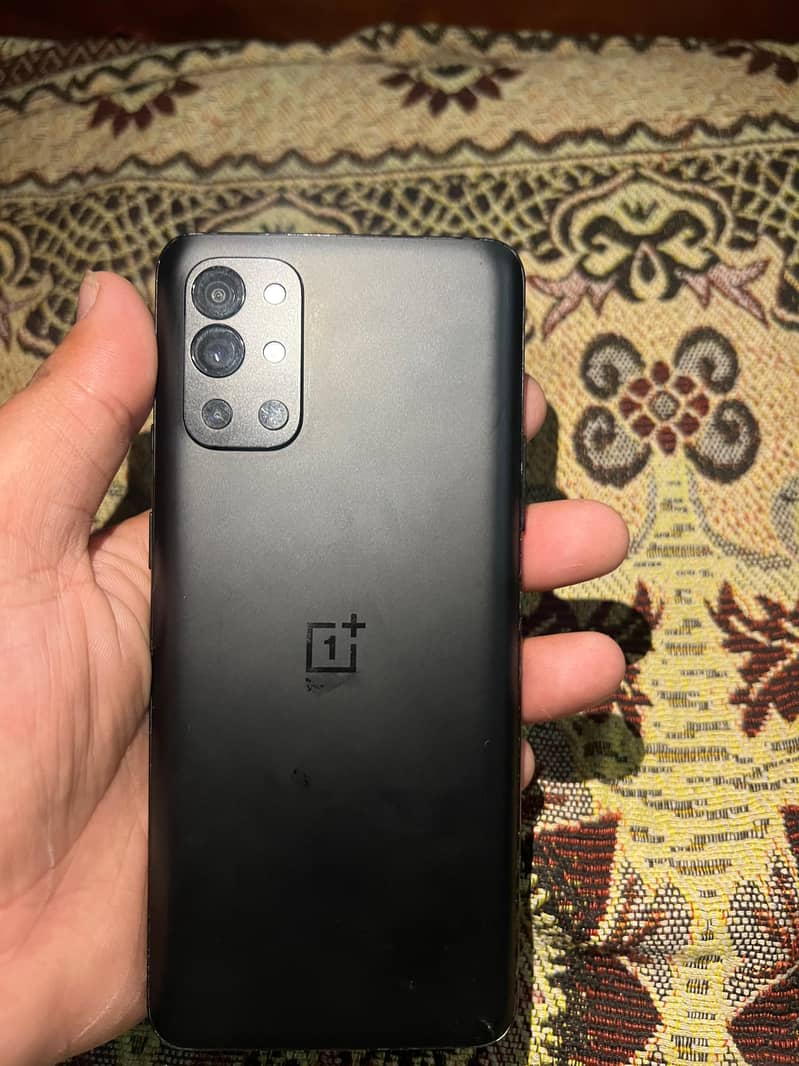 One Plus 9R 0
