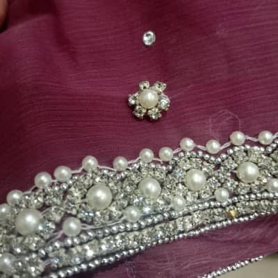 saree for sale in reasonable price just 3 hours used urgent sale