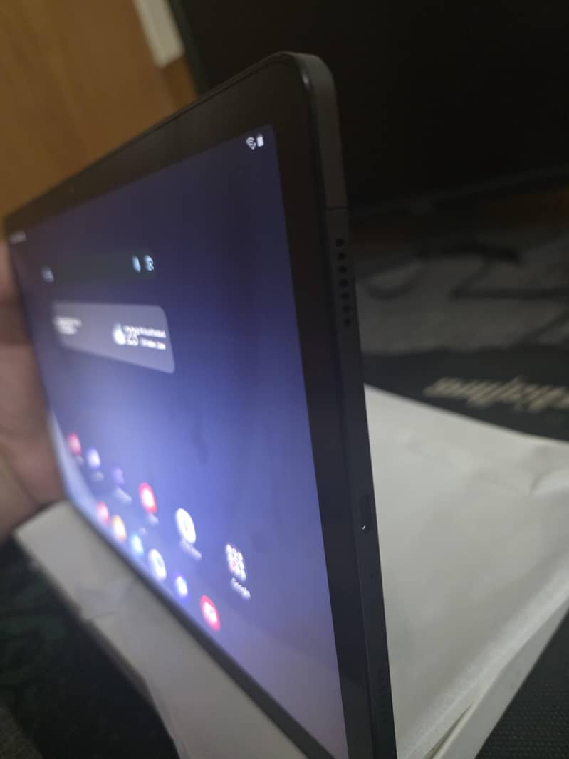 Samsung A9 plus (WiFi version) 3