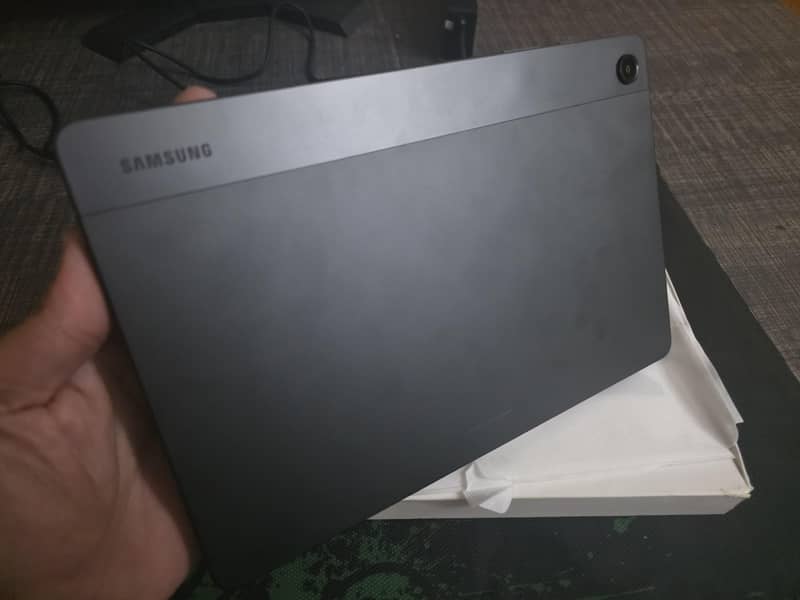 Samsung A9 plus (WiFi version) 5